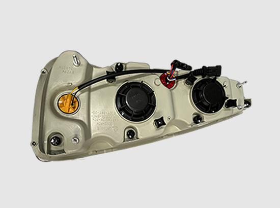 Higer Bus Spare Parts 37ME1-72100 Front Combination Lamp